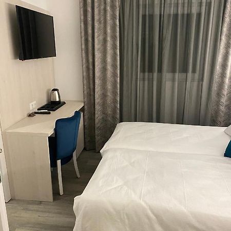 Апартаменти Dm Sobe Тузла Екстер'єр фото